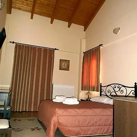 Lithos Hotel