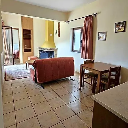 Lithos Hotel