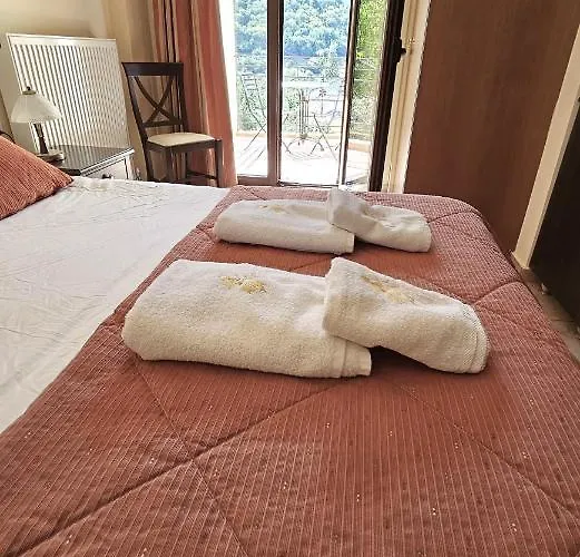 Hotel Lithos Kalavryta